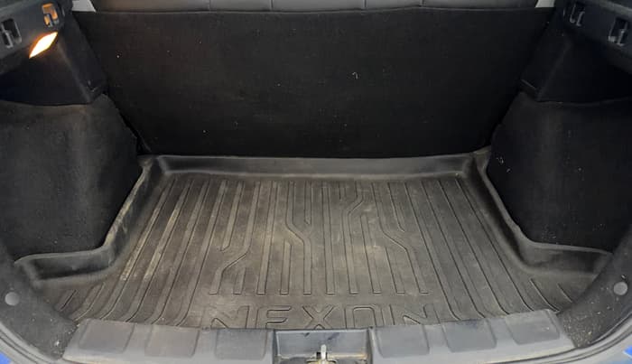 2020 Tata NEXON XM SUNROOF PETROL, Petrol, Manual, 84,939 km, Boot Inside