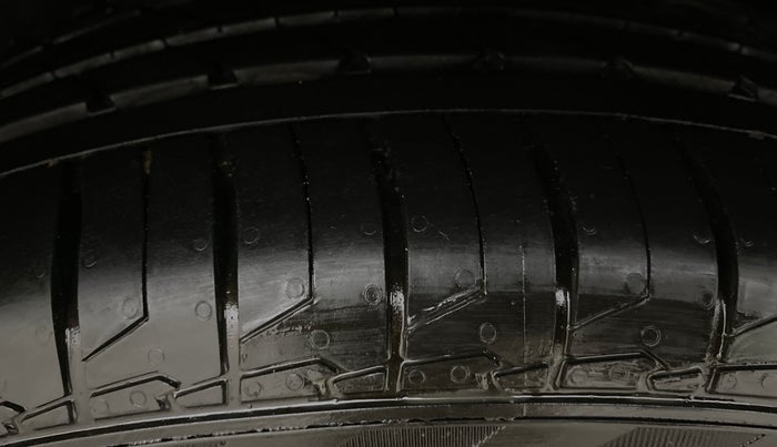 2025 KIA SYROS HTX Plus (O) 1.5 Diesel 6AT, Diesel, Automatic, 4,835 km, Left Rear Tyre Tread