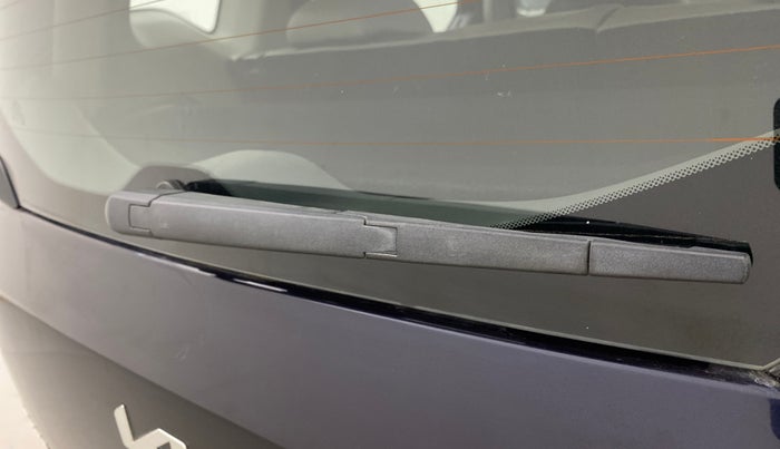 2025 KIA SYROS HTX Plus (O) 1.5 Diesel 6AT, Diesel, Automatic, 4,835 km, Rear Wiper