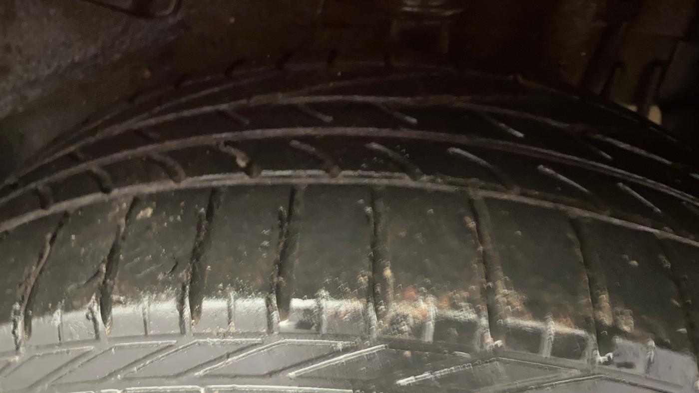 2020 Tata NEXON XZA PLUS SUNROOF PETROL, Petrol, Automatic, 44,718 km, Left Rear Tyre Tread