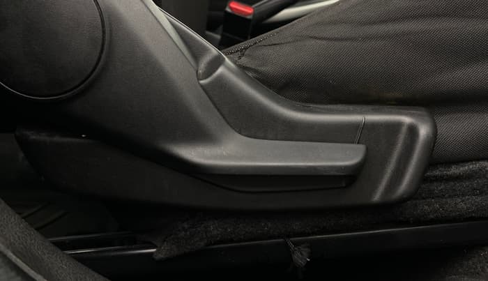 2018 Maruti Baleno DELTA CVT PETROL 1.2, Petrol, Automatic, 1,39,085 km, Driver Side Adjustment Panel