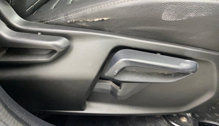 2021 Tata Tiago XZ PLUS PETROL, Petrol, Manual, 21,789 km, Driver Side Adjustment Panel