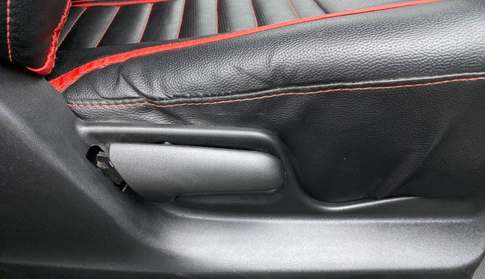 2017 Maruti Swift VXI, Petrol, Manual, 25,941 km, Driver Side Adjustment Panel