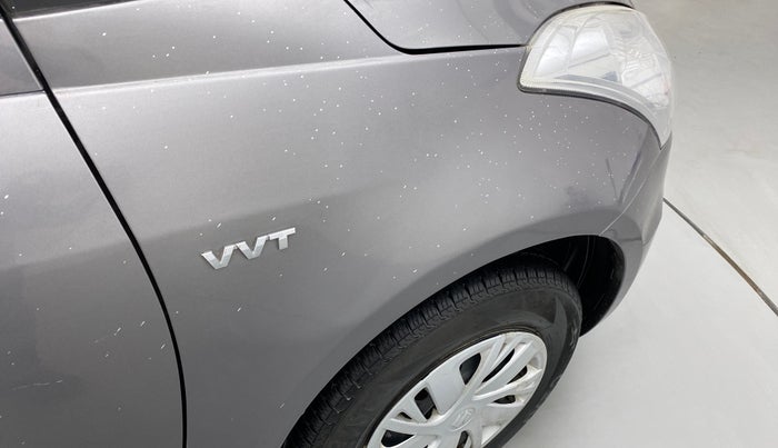 2017 Maruti Swift VXI, Petrol, Manual, 25,941 km, Right fender - Paint has minor damage