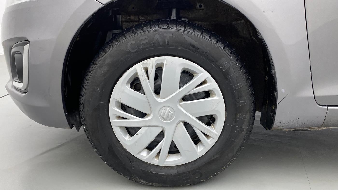 2017 Maruti Swift VXI, Petrol, Manual, 25,941 km, Left Front Wheel