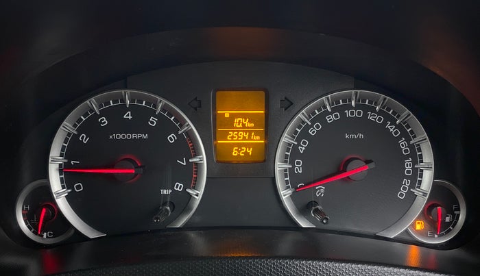 2017 Maruti Swift VXI, Petrol, Manual, 25,941 km, Odometer Image