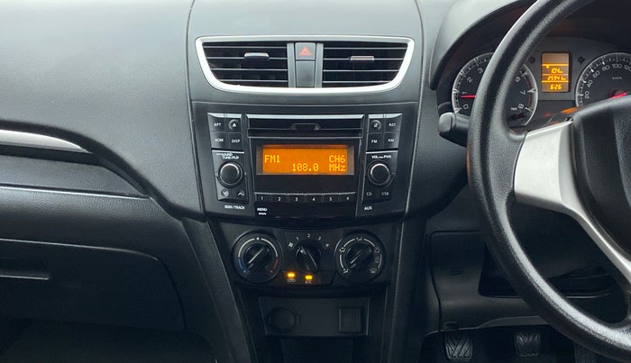 2017 Maruti Swift VXI, Petrol, Manual, 25,941 km, Air Conditioner