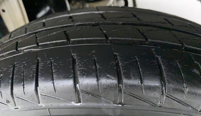 2021 Maruti Alto LXI, Petrol, Manual, 11,267 km, Left Rear Tyre Tread