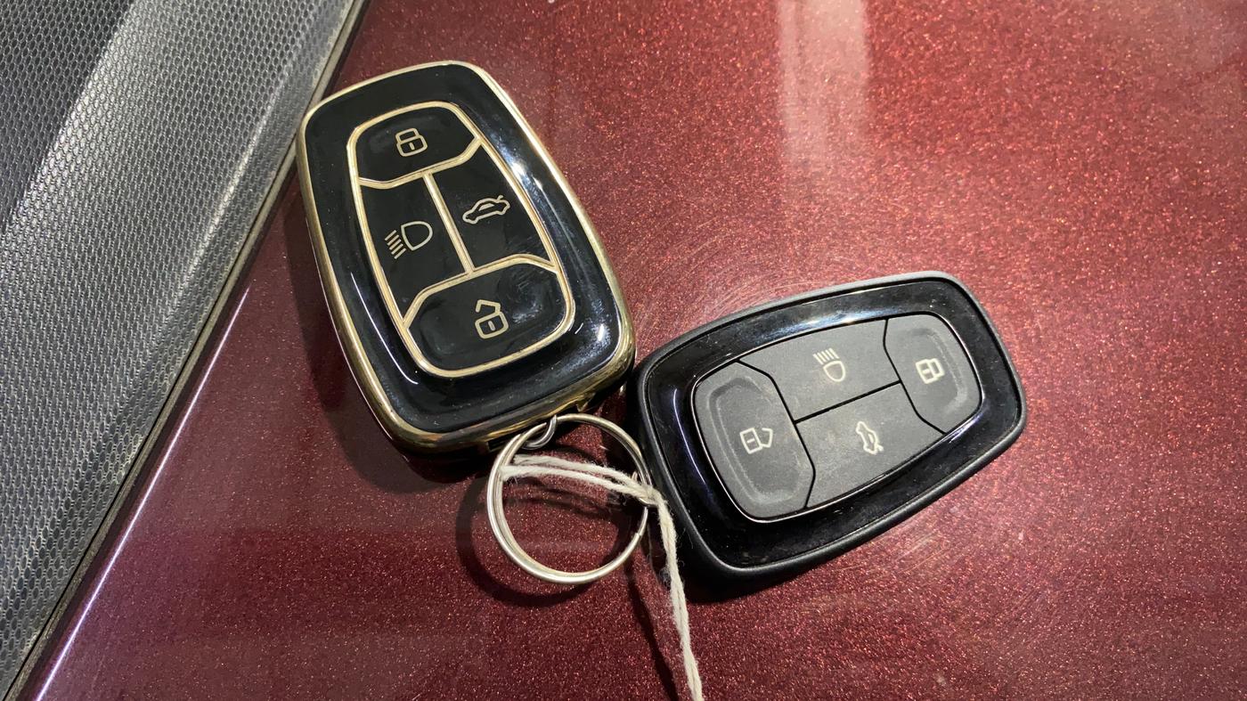 2020 Tata TIGOR XZA PLUS PETROL, Petrol, Automatic, 36,098 km, Key Close Up