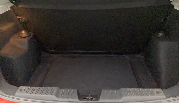2020 Tata ALTROZ XZ PETROL, Petrol, Manual, 27,102 km, Boot Inside