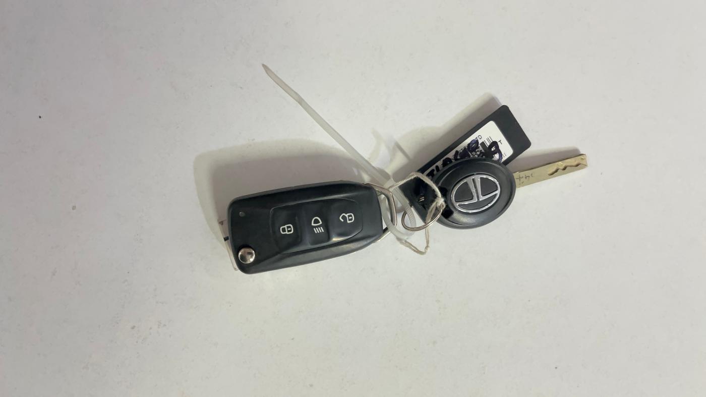 2020 Tata Tiago XZ PETROL, Petrol, Manual, 37,874 km, Key Close Up