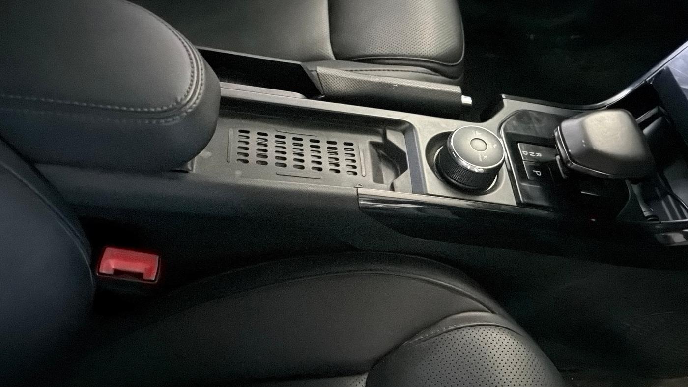 2023 Tata NEXON FEARLESS + SUNROOF DCA DUAL TONE 1.2 PETROL, Petrol, Automatic, 62,802 km, Gear Lever