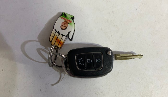 2022 Hyundai NEW I20 SPORTZ 1.2 MT, Petrol, Manual, 79,292 km, Key Close Up