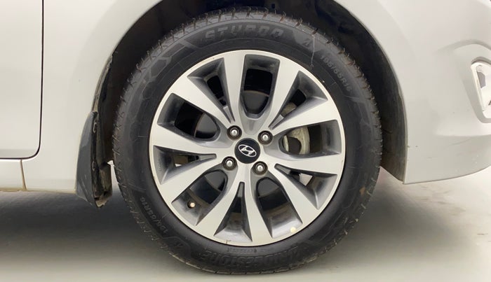 2015 Hyundai Verna FLUIDIC 1.6 CRDI S(O) 4S, Diesel, Manual, 56,784 km, Right Front Wheel