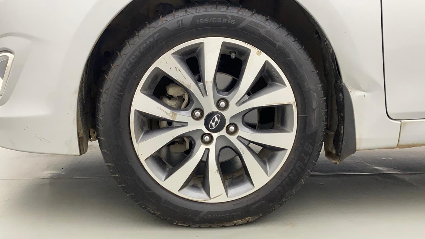 2015 Hyundai Verna FLUIDIC 1.6 CRDI S(O) 4S, Diesel, Manual, 56,784 km, Left Front Wheel