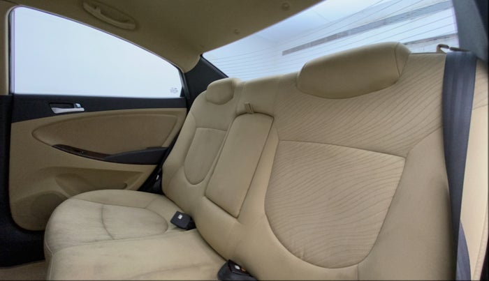2015 Hyundai Verna FLUIDIC 1.6 CRDI S(O) 4S, Diesel, Manual, 56,784 km, Right Side Rear Door Cabin