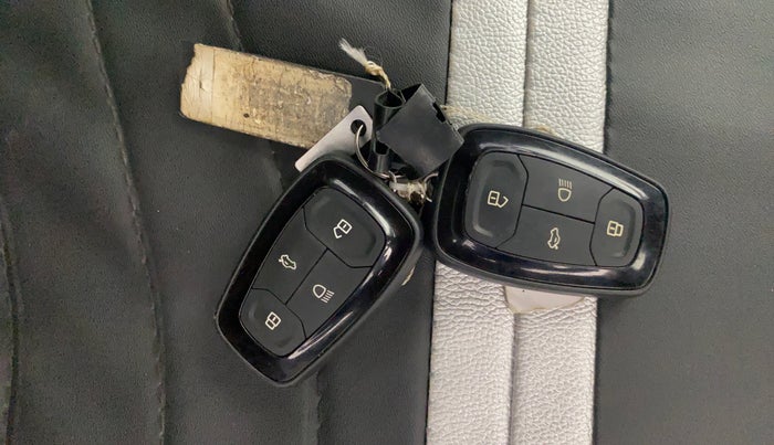 2023 Tata NEXON XZ PLUS PETROL, Petrol, Manual, 29,360 km, Key Close Up