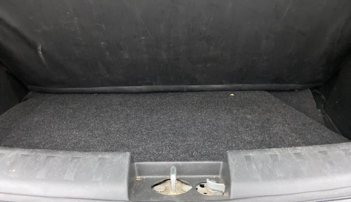 2013 Maruti Swift VDI, Diesel, Manual, 1,22,778 km, Boot Inside