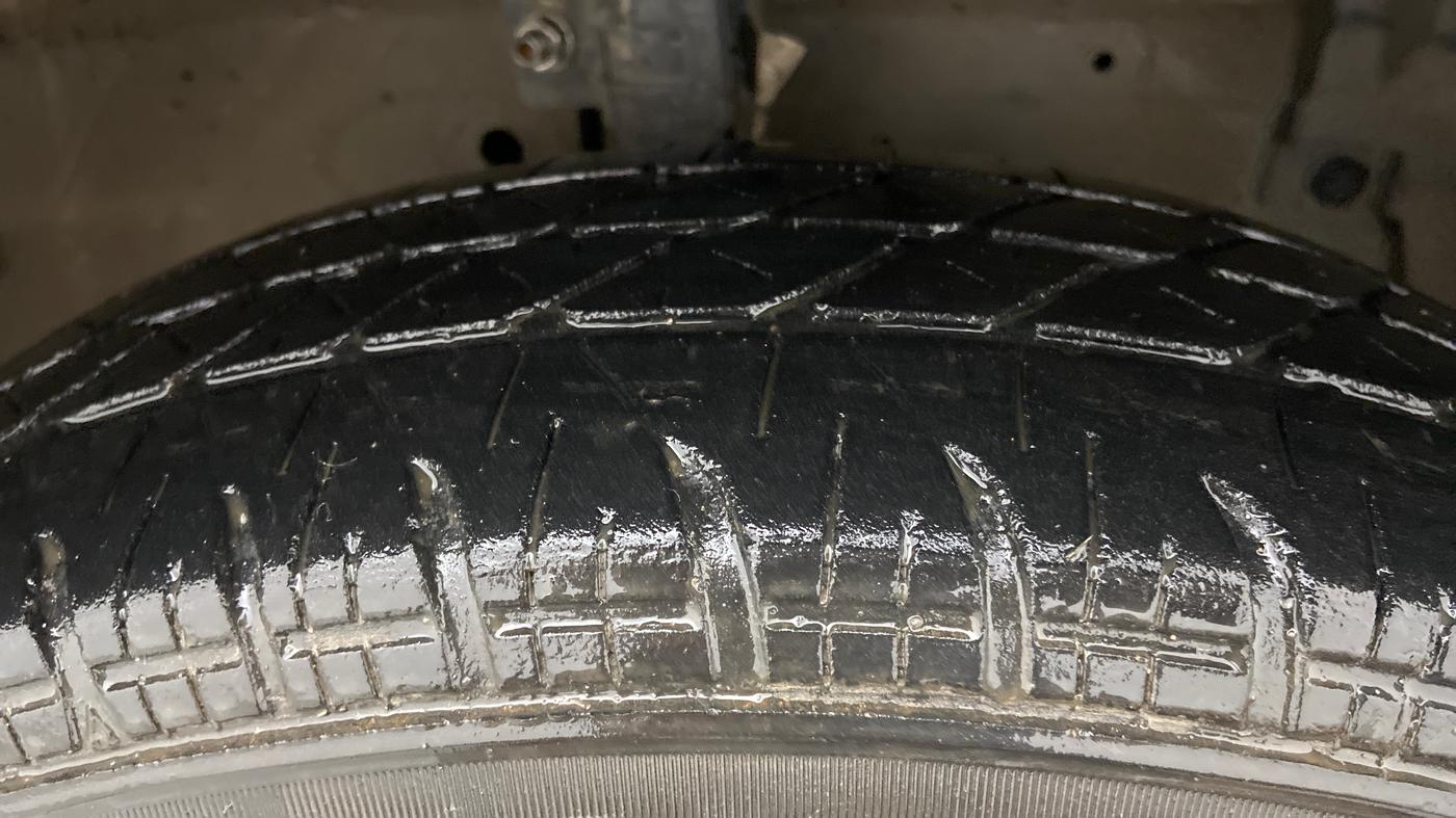 2013 Maruti Swift VDI, Diesel, Manual, 1,22,778 km, Right Front Tyre Tread