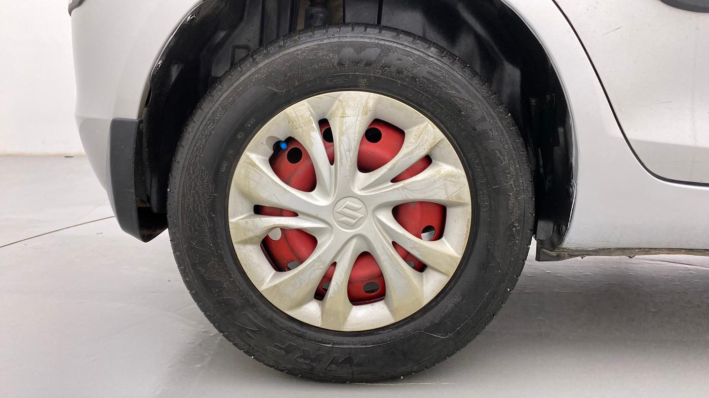 2013 Maruti Swift VDI, Diesel, Manual, 97,085 km, Right Rear Wheel