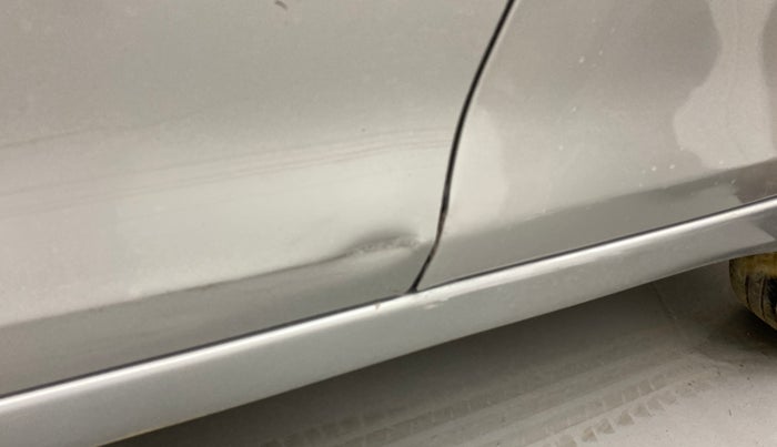 2013 Maruti Swift VDI, Diesel, Manual, 97,085 km, Front passenger door - Slightly dented