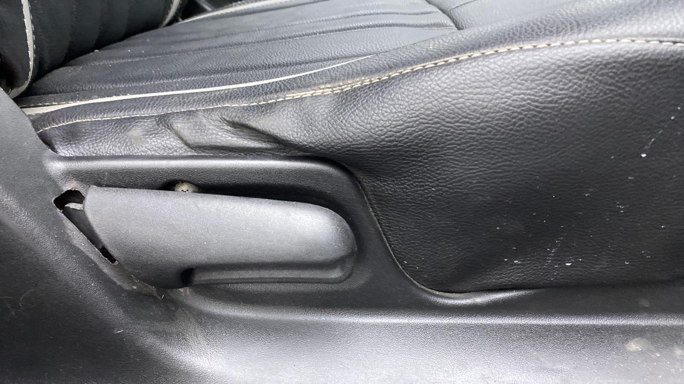 2013 Maruti Swift VDI, Diesel, Manual, 97,085 km, Driver Side Adjustment Panel