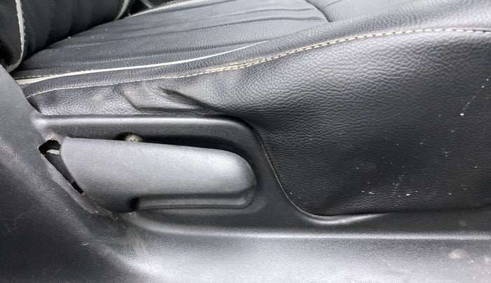 2013 Maruti Swift VDI, Diesel, Manual, 97,085 km, Driver Side Adjustment Panel