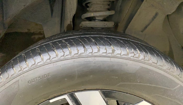 2022 Renault Kiger RXZ MT, Petrol, Manual, 36,490 km, Right Front Tyre Tread