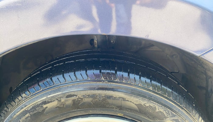 2017 Maruti Dzire VXI, Petrol, Manual, 99,062 km, Right Front Tyre Tread