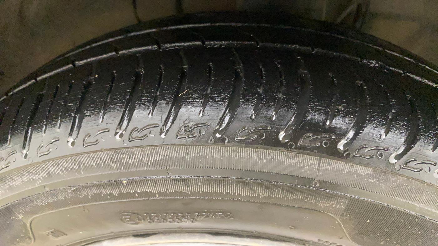 2023 Tata Tiago XT (O) PETROL, Petrol, Manual, 25,927 km, Right Front Tyre Tread