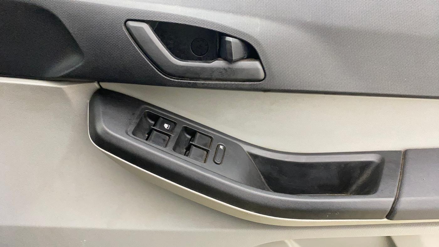 2023 Tata Tiago XT (O) PETROL, Petrol, Manual, 25,927 km, Driver Side Door Panels Control