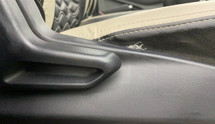 2023 Tata Tiago XT (O) PETROL, Petrol, Manual, 26,187 km, Driver Side Adjustment Panel