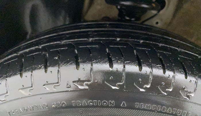 2018 Maruti IGNIS DELTA 1.2 AMT, Petrol, Automatic, 39,966 km, Left Front Tyre Tread
