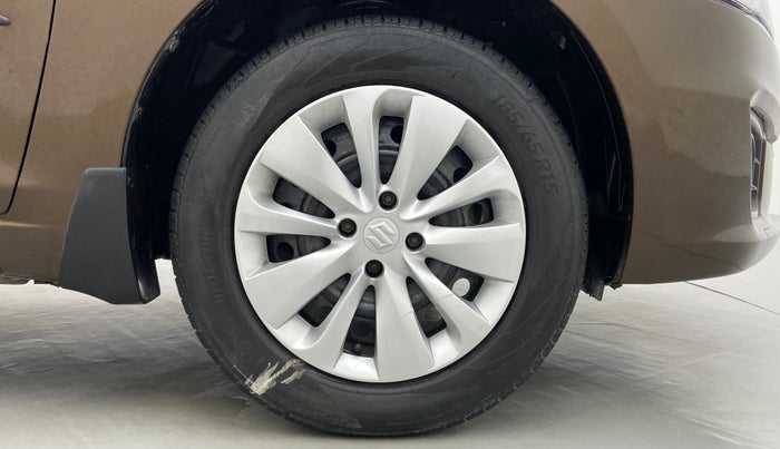 2014 Maruti Ciaz VDI PLUS, Diesel, Manual, 1,13,913 km, Right Front Wheel