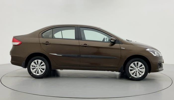 2014 Maruti Ciaz VDI PLUS, Diesel, Manual, 1,13,913 km, Right Side View