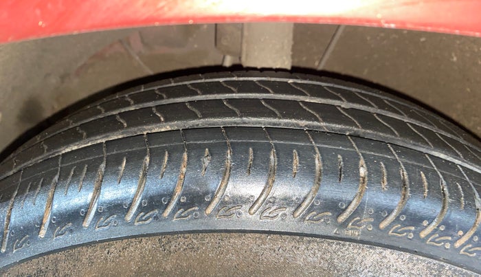 2018 Maruti Dzire VXI, Petrol, Manual, 51,420 km, Left Front Tyre Tread