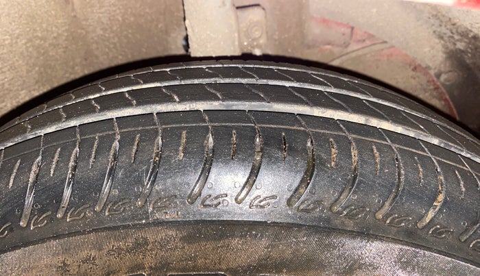 2018 Maruti Dzire VXI, Petrol, Manual, 51,420 km, Right Front Tyre Tread