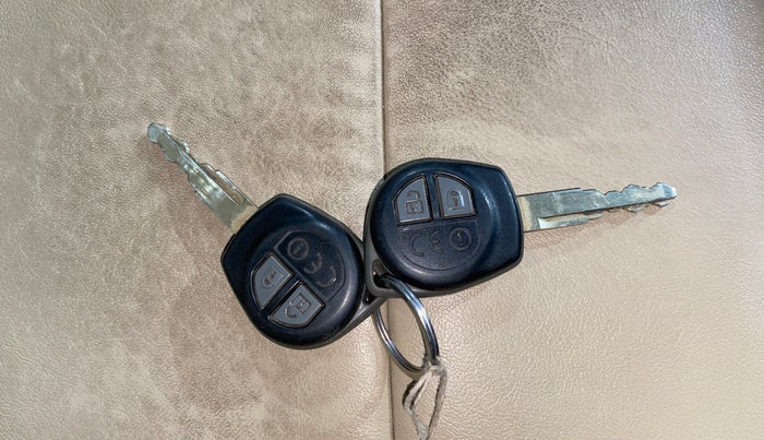 2018 Maruti Dzire VXI, Petrol, Manual, 51,420 km, Key Close Up