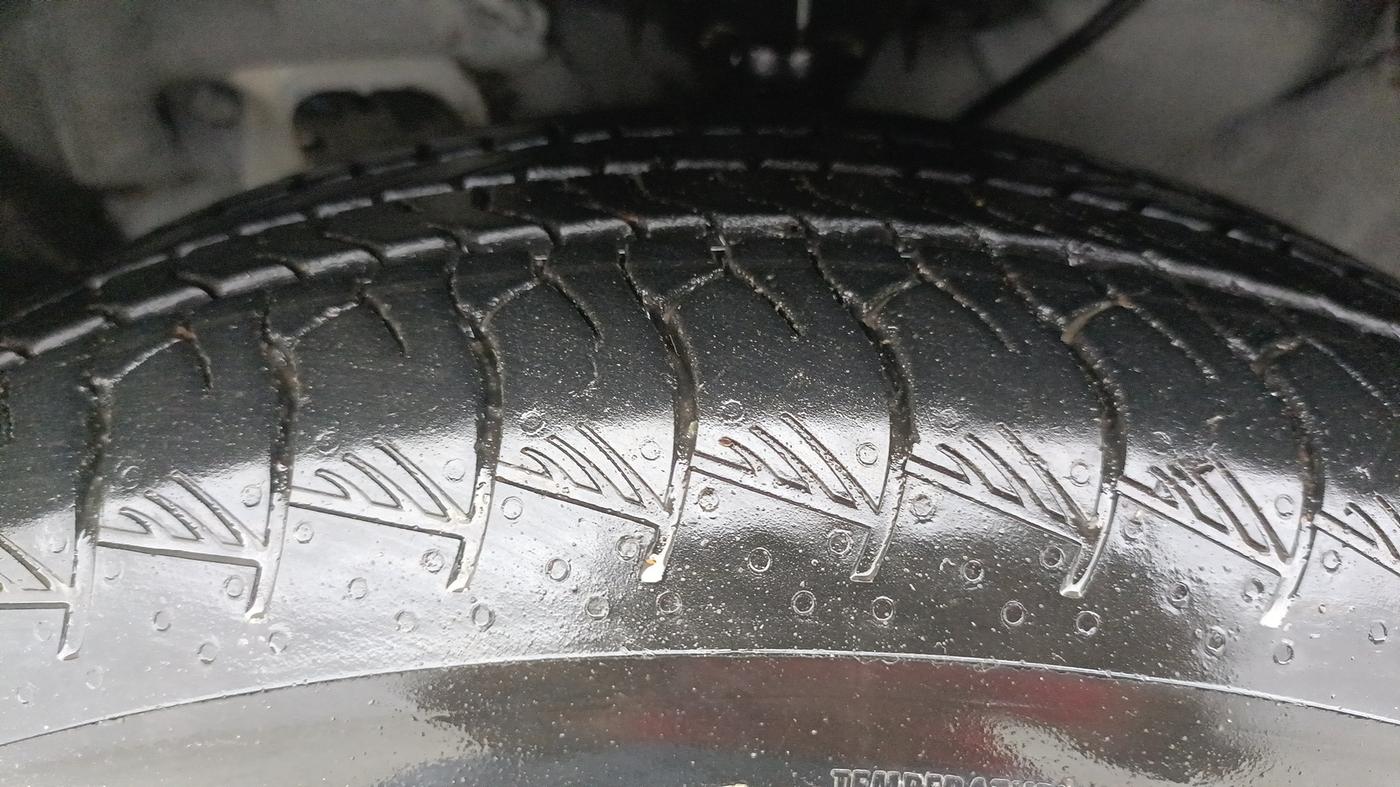 2017 Hyundai Creta SX PLUS AT 1.6 PETROL, Petrol, Automatic, 64,367 km, Left Front Tyre Tread