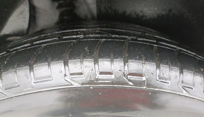 2017 Hyundai Creta SX PLUS AT 1.6 PETROL, Petrol, Automatic, 64,367 km, Right Rear Tyre Tread