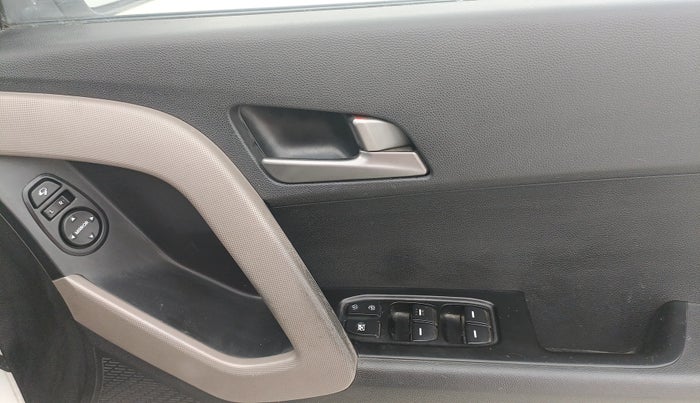 2017 Hyundai Creta SX PLUS AT 1.6 PETROL, Petrol, Automatic, 64,367 km, Driver Side Door Panels Control