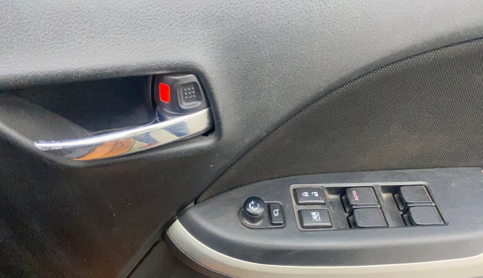 2016 Maruti Baleno DELTA PETROL 1.2, Petrol, Manual, 53,241 km, Driver Side Door Panels Control