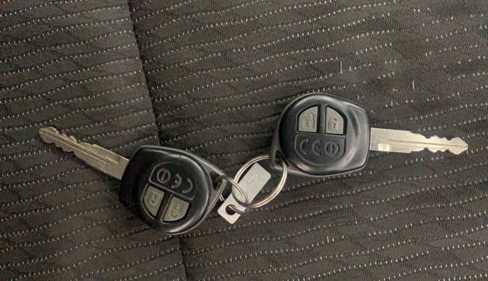 2016 Maruti Baleno DELTA PETROL 1.2, Petrol, Manual, 53,241 km, Key Close Up