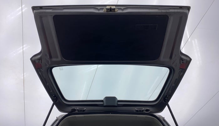 2018 Maruti Eeco 7 STR, Petrol, Manual, 13,542 km, Boot Door Open