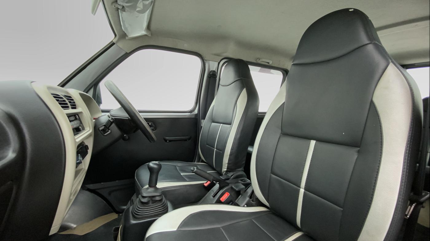 2018 Maruti Eeco 7 STR, Petrol, Manual, 13,542 km, Right Side Front Door Cabin