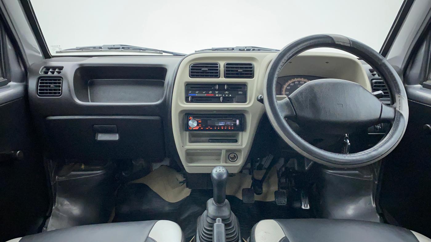 2018 Maruti Eeco 7 STR, Petrol, Manual, 13,542 km, Dashboard