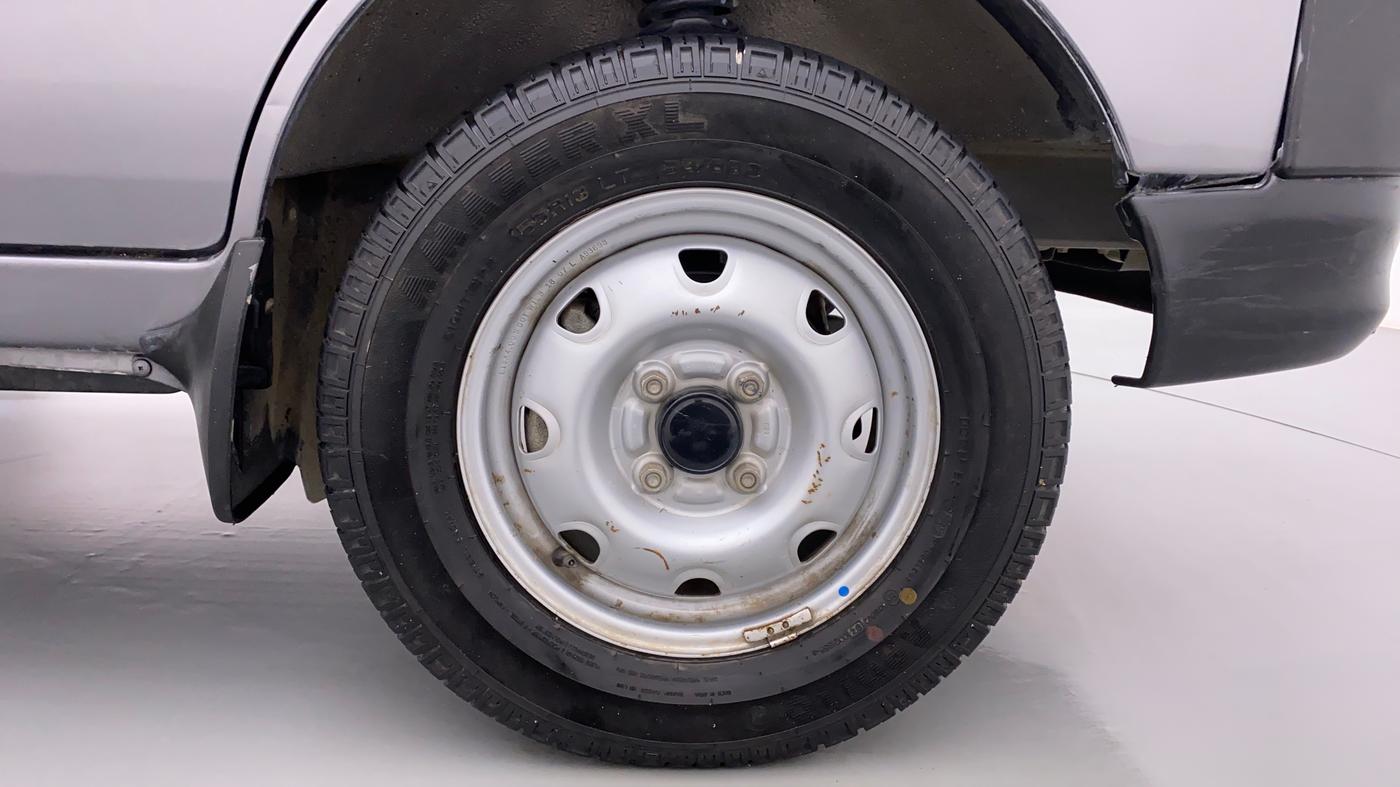 2018 Maruti Eeco 7 STR, Petrol, Manual, 13,542 km, Right Front Wheel