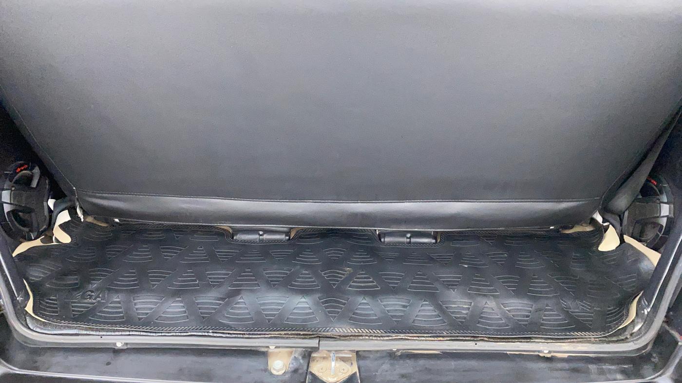 2018 Maruti Eeco 7 STR, Petrol, Manual, 13,542 km, Boot Inside