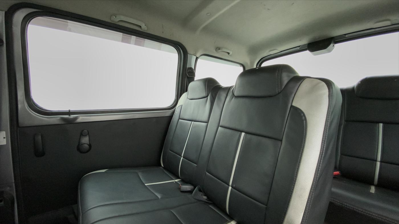 2018 Maruti Eeco 7 STR, Petrol, Manual, 13,542 km, Right Side Rear Door Cabin