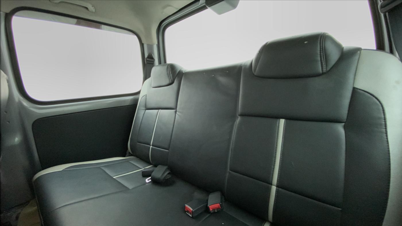 2018 Maruti Eeco 7 STR, Petrol, Manual, 13,542 km, Third Seat Row ( optional )